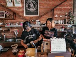 ร้าน Akha Mino Coffee บ้านเมืองรวง หมู่ที่ 5