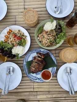 ร้านแสงแก้ว บ้านพักแสงแก้วเฮ้าส์