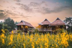 ร้านแสงแก้ว บ้านพักแสงแก้วเฮ้าส์