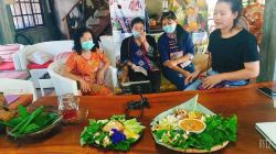 โฮมสเตย์โดยรวมบ้านเมืองรวง